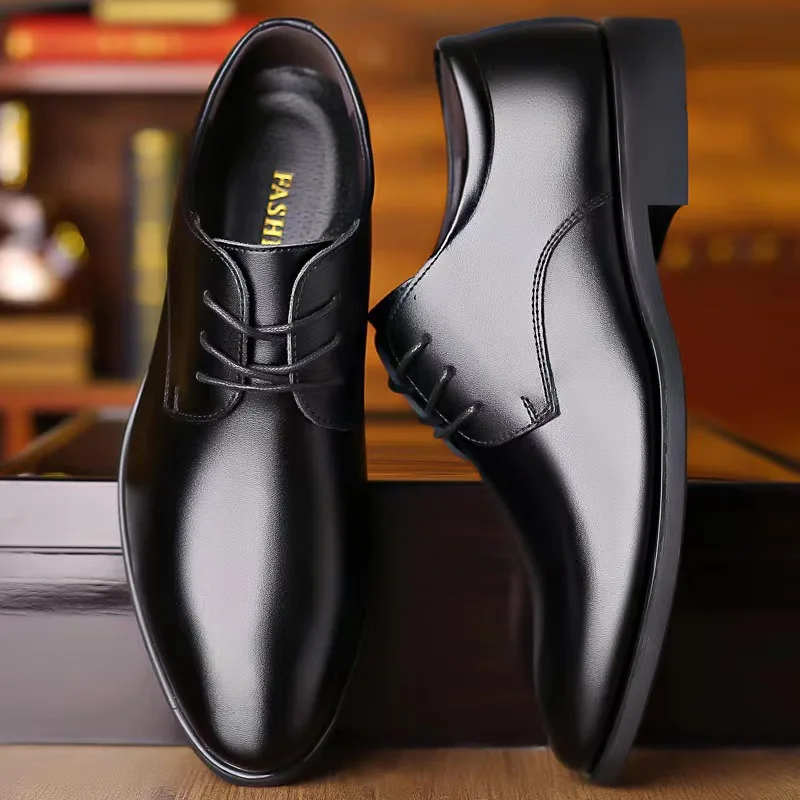 The Modena Pointed Lace-Up